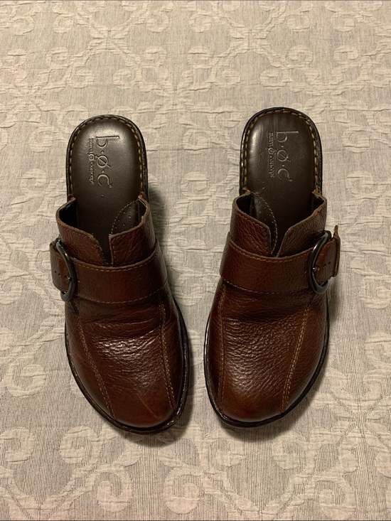 b.o.c. Shoes - b.o.c. Dark Brown Leather Slip-On Mule with Buckle NWOT (Size 9)